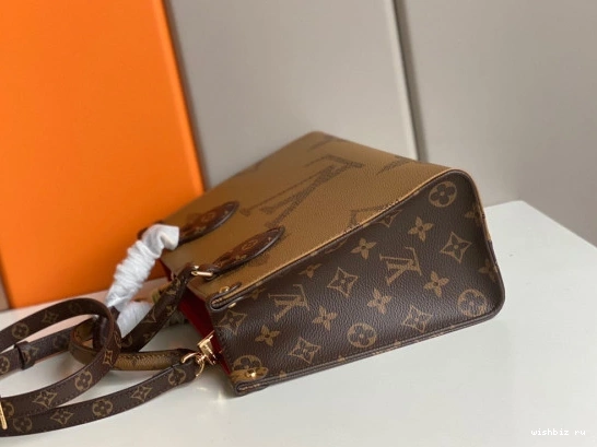 WIS VUITTON PM LOUIS ONTHEGO 1204